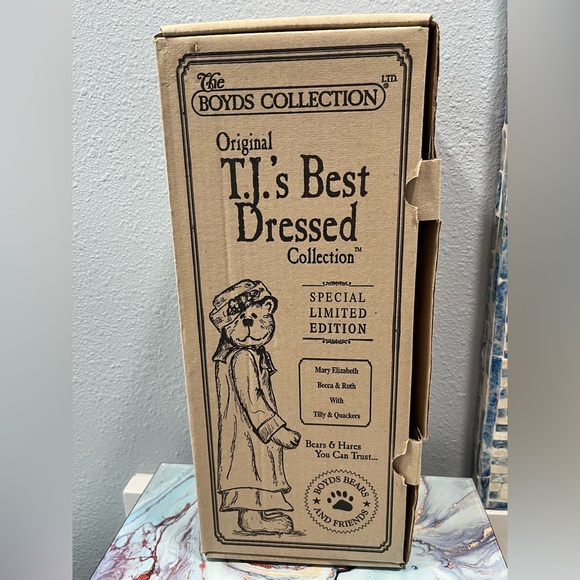 Boyds Collection T.J.´s Best Dressed Bear Box